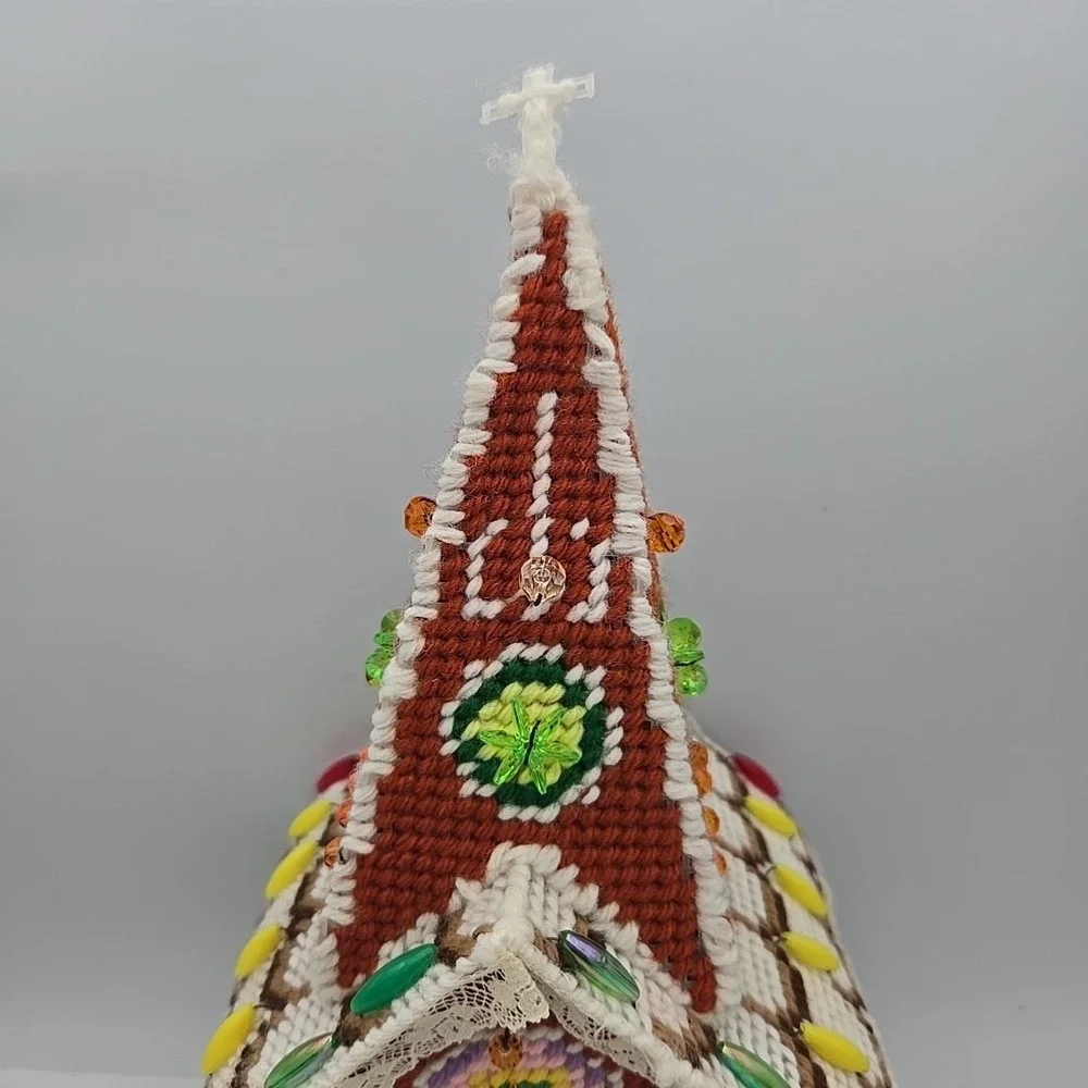 VTG Handmade‎ Plastic Canvas Needlepoint Gingerbread House Church Tan